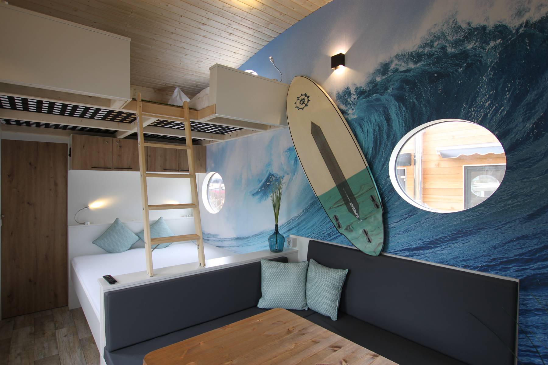 Tisch, Coach und Bett